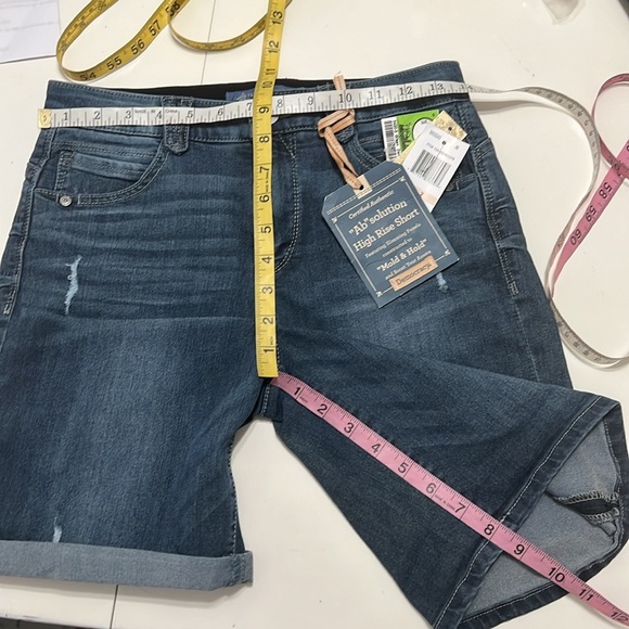 Democracy Ab Solution High Rise Jean Short Distressed  Medium Blue Size 2 - Picture 7 of 7